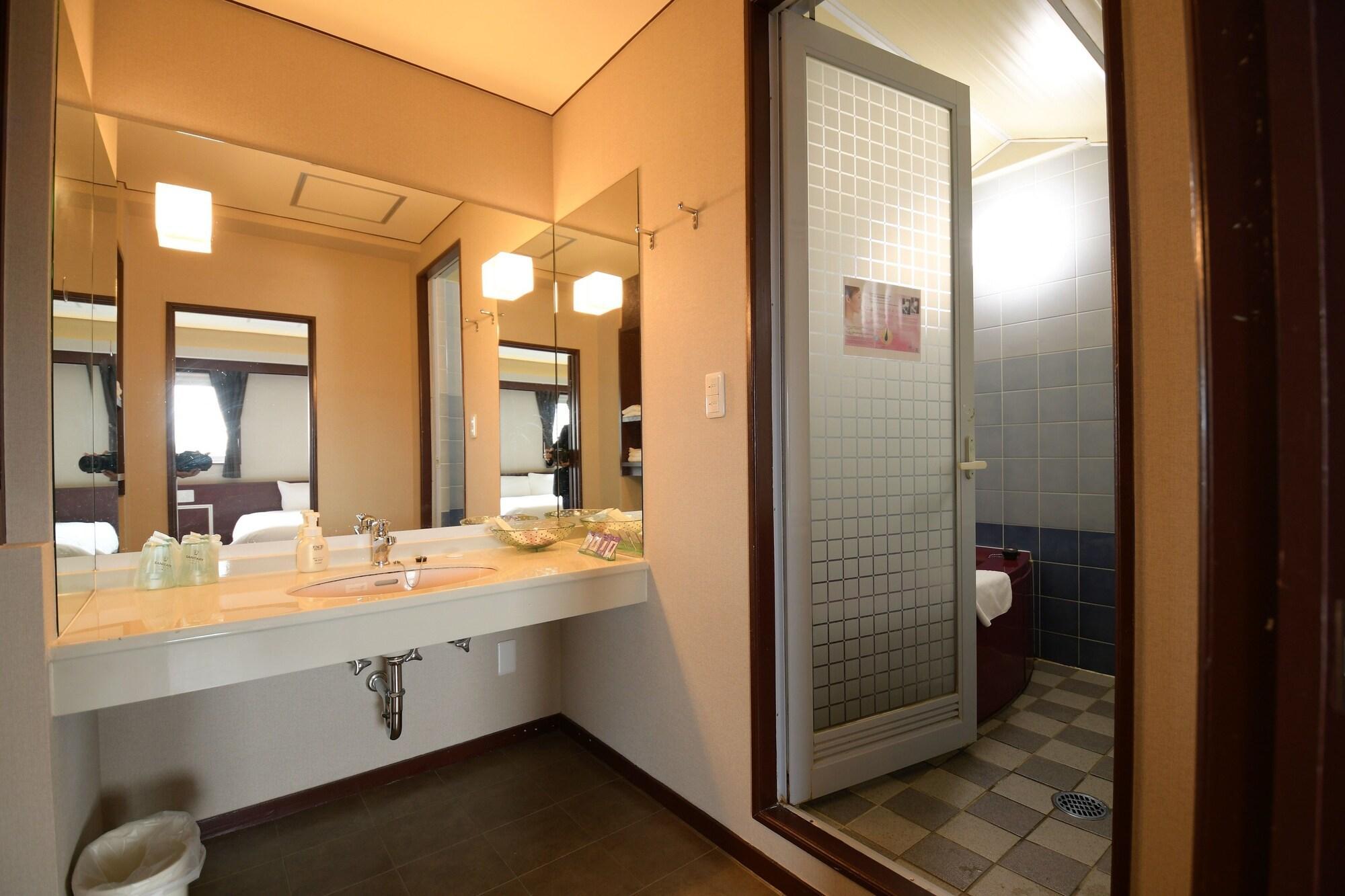 Rycom Crystal Hotel Okinawa Eksteriør bilde